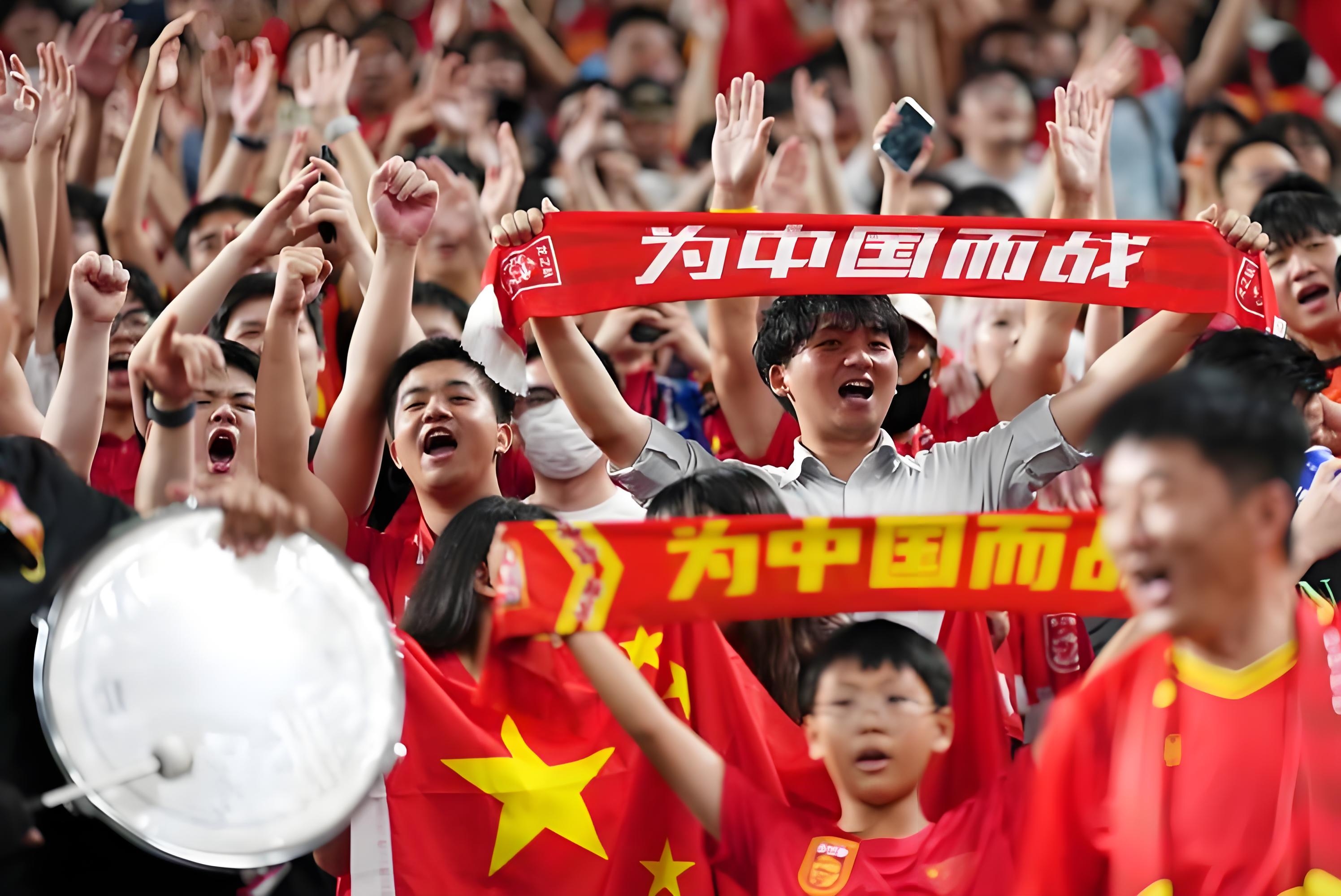 国际足球盛事吸引目光，中国队斩获胜利的简单介绍
