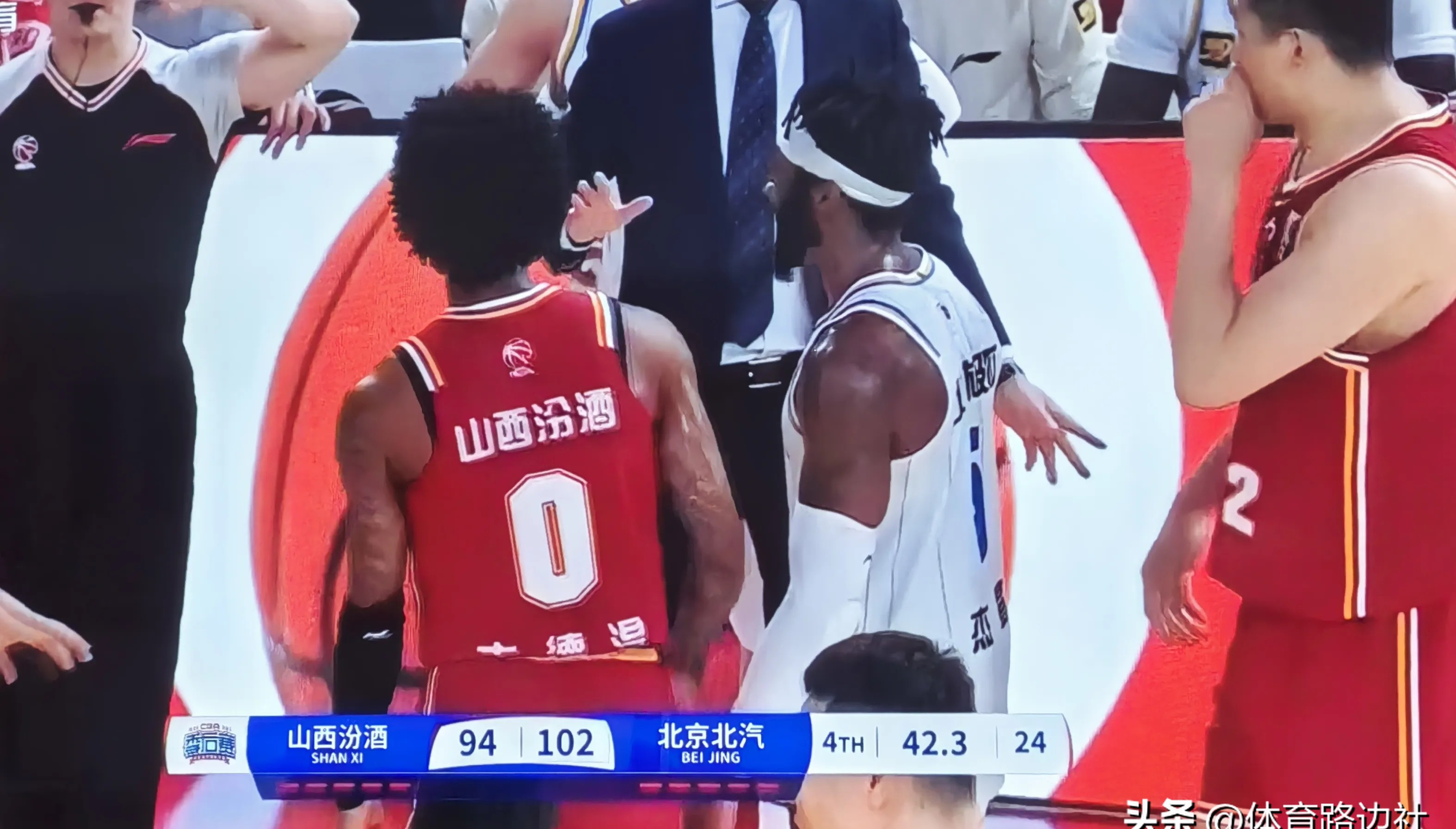 开云体育在线-包含绝处逢生！比赛中球队从绝境中逆袭夺得胜利的词条