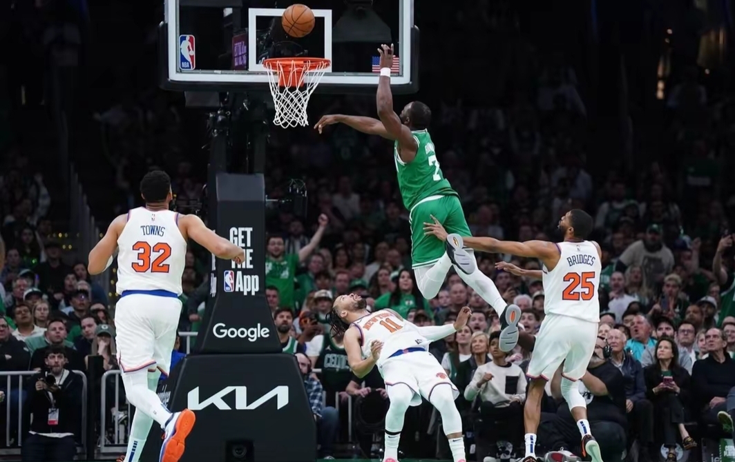 步行者主场力克凯尔特人，系列赛3-2领先的简单介绍