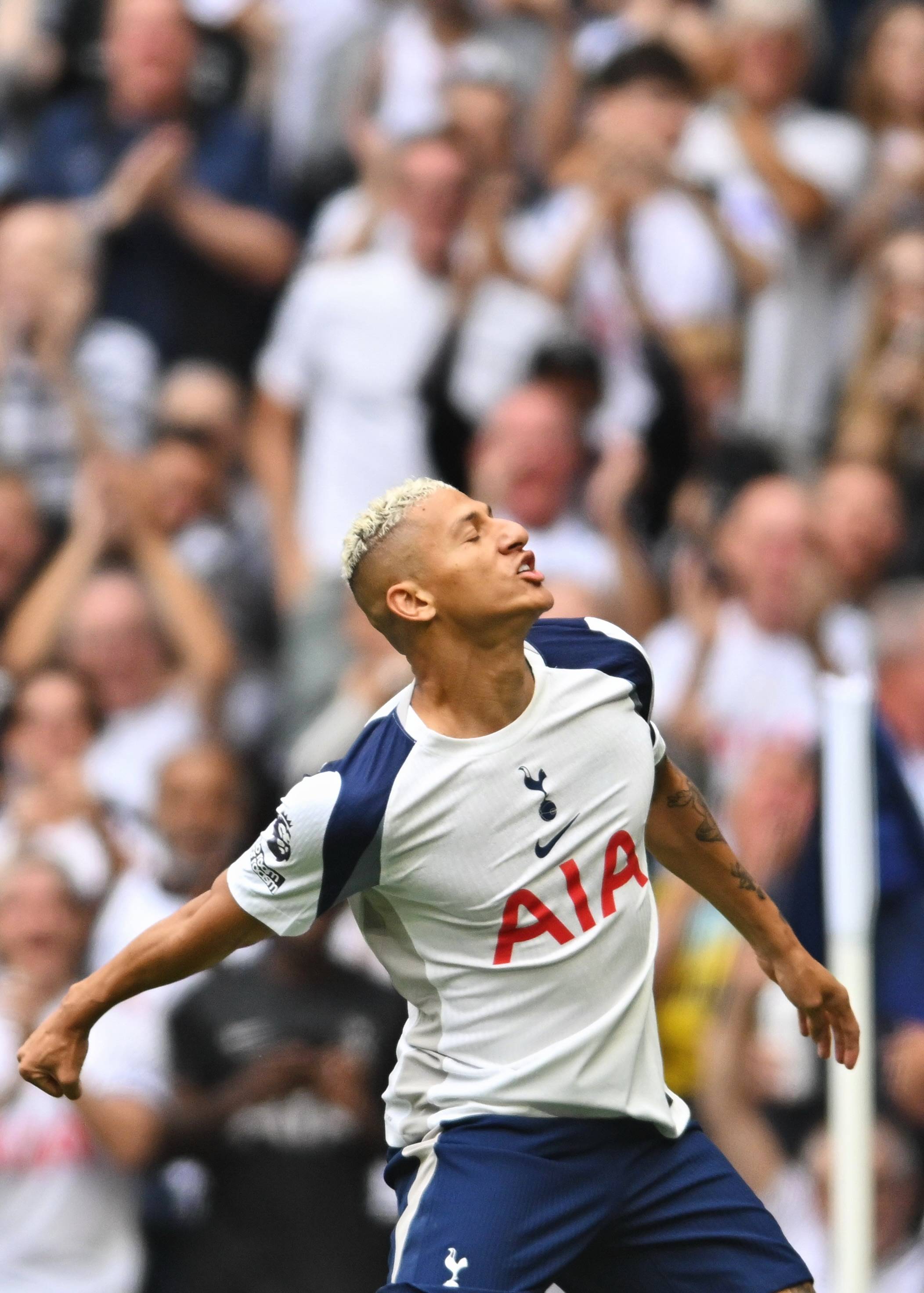 利物浦客场1比3不敌热刺，榜首位置岌岌可危