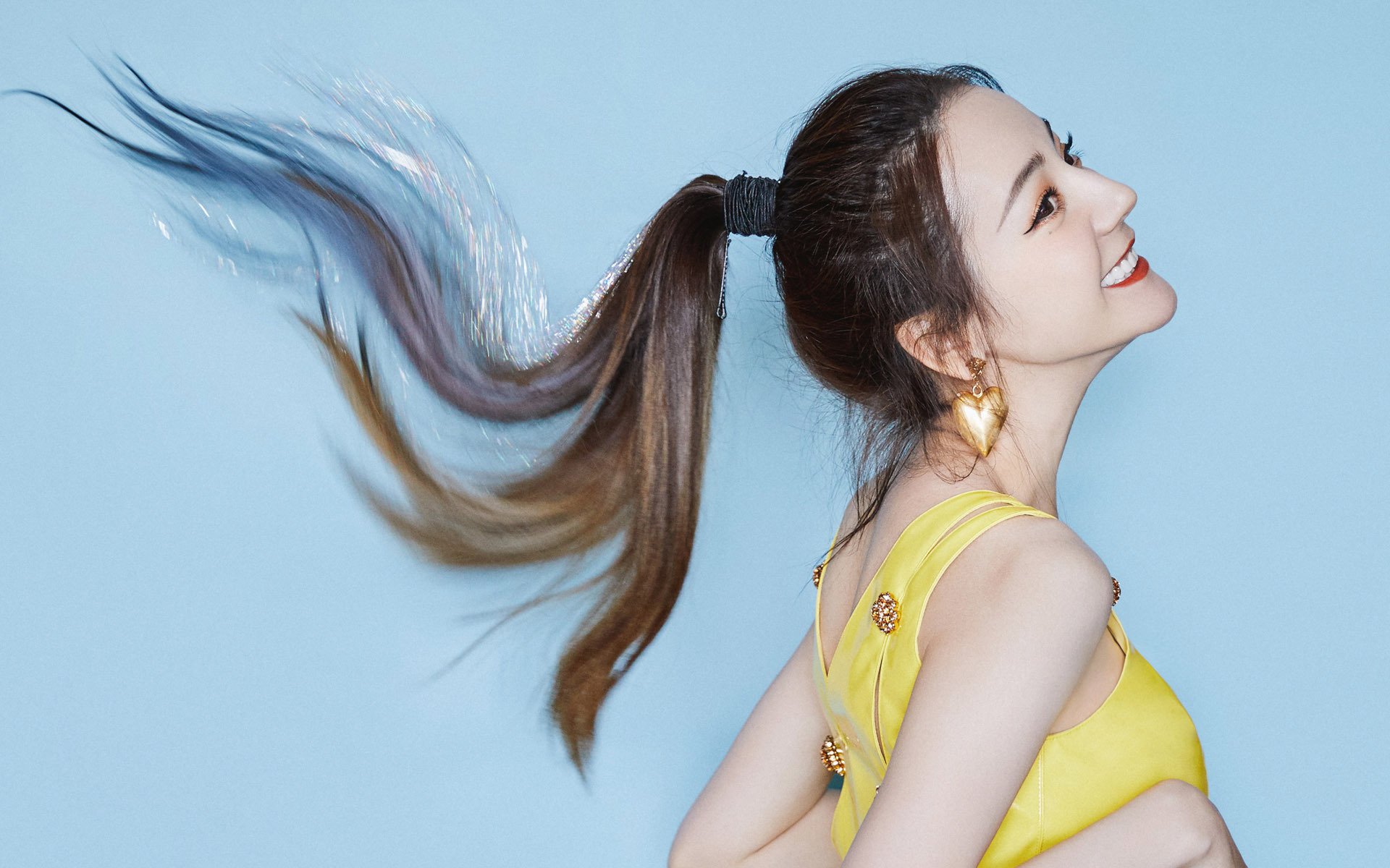 开云体育下载-单骑救主与群蜂逆袭，体育世界里两种英雄主义的交响