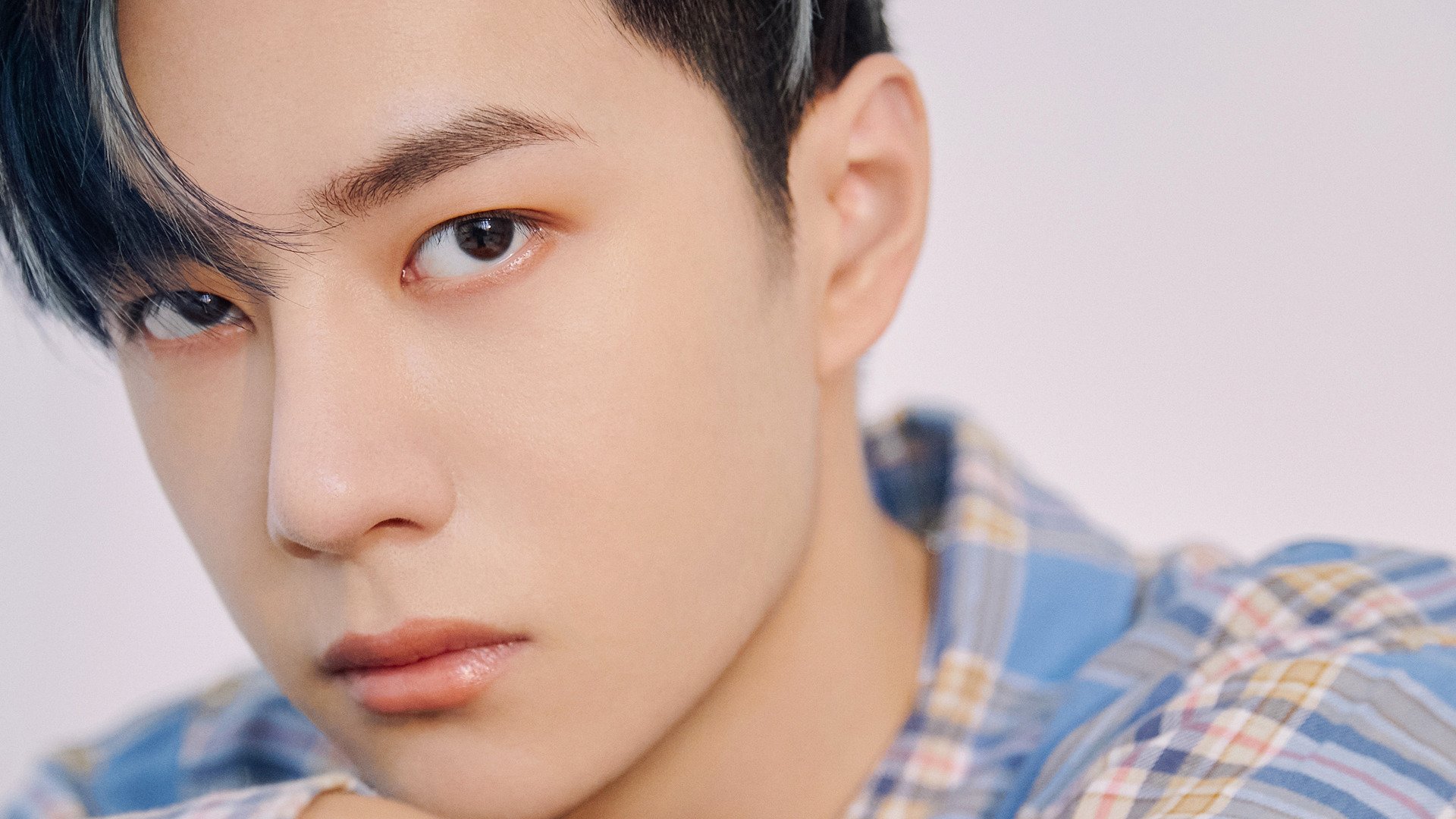 开云官网-赛道与球场的双轨奏鸣，当尼克斯击溃吉林，切特于F1接管比赛