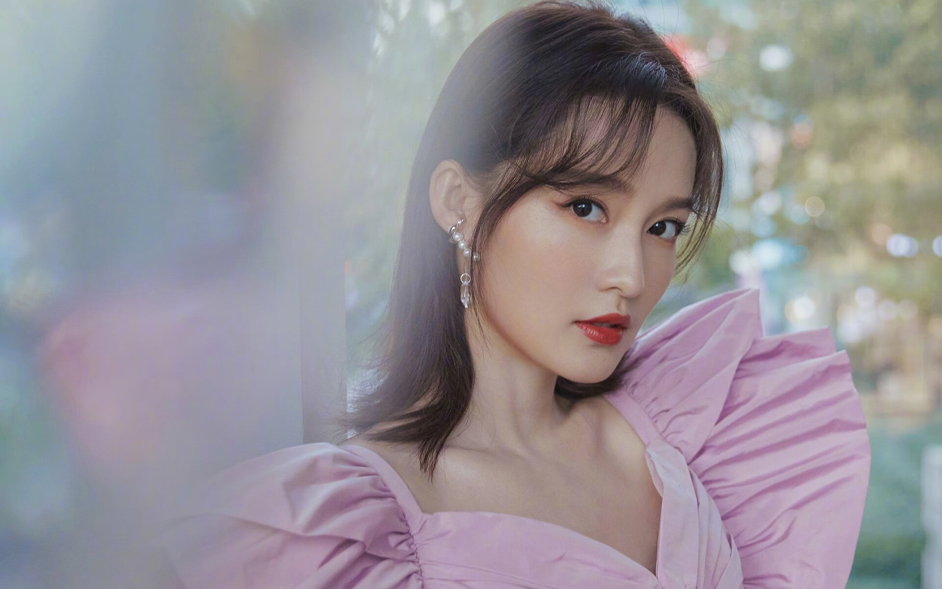 双线鏖战，德甲争冠白热化，苏格兰强势击溃埃及震撼足坛