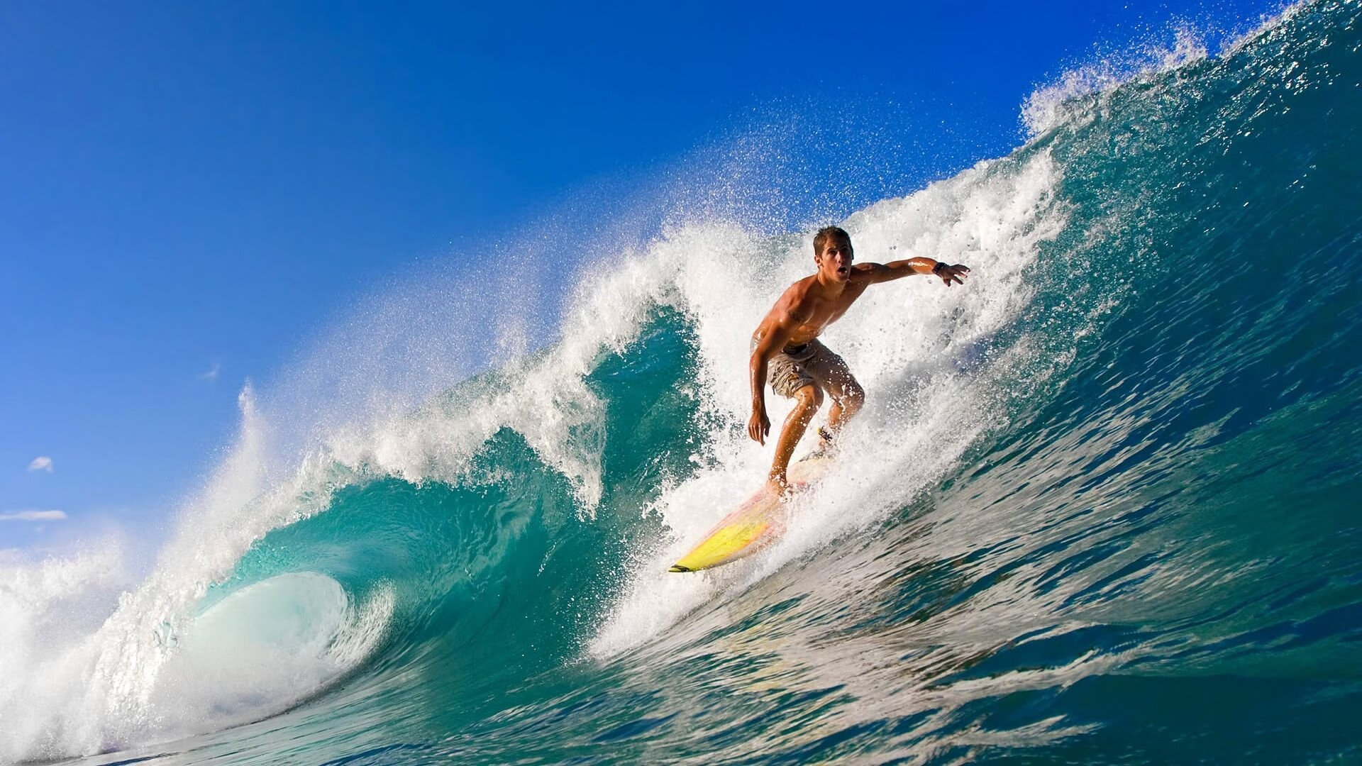 开云体育下载-跨界交映的竞技之火，NBA季后赛夜与富安健洋的持续杀伤美学