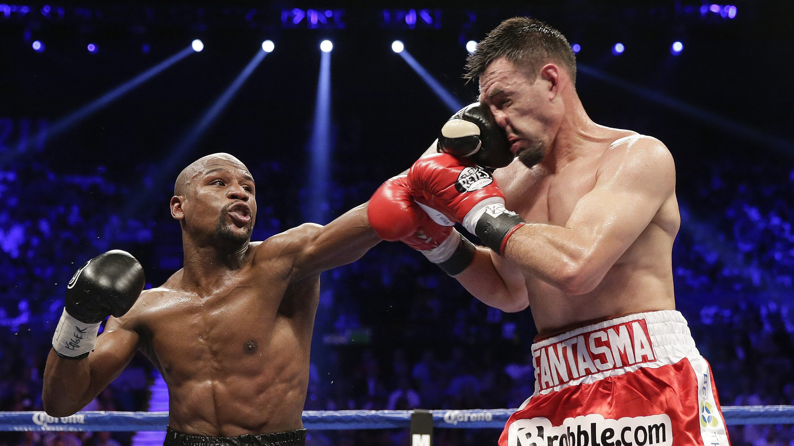 钢铁防线撕裂华丽单打，活塞如何用工业篮球逆转独行侠的巨星宿命