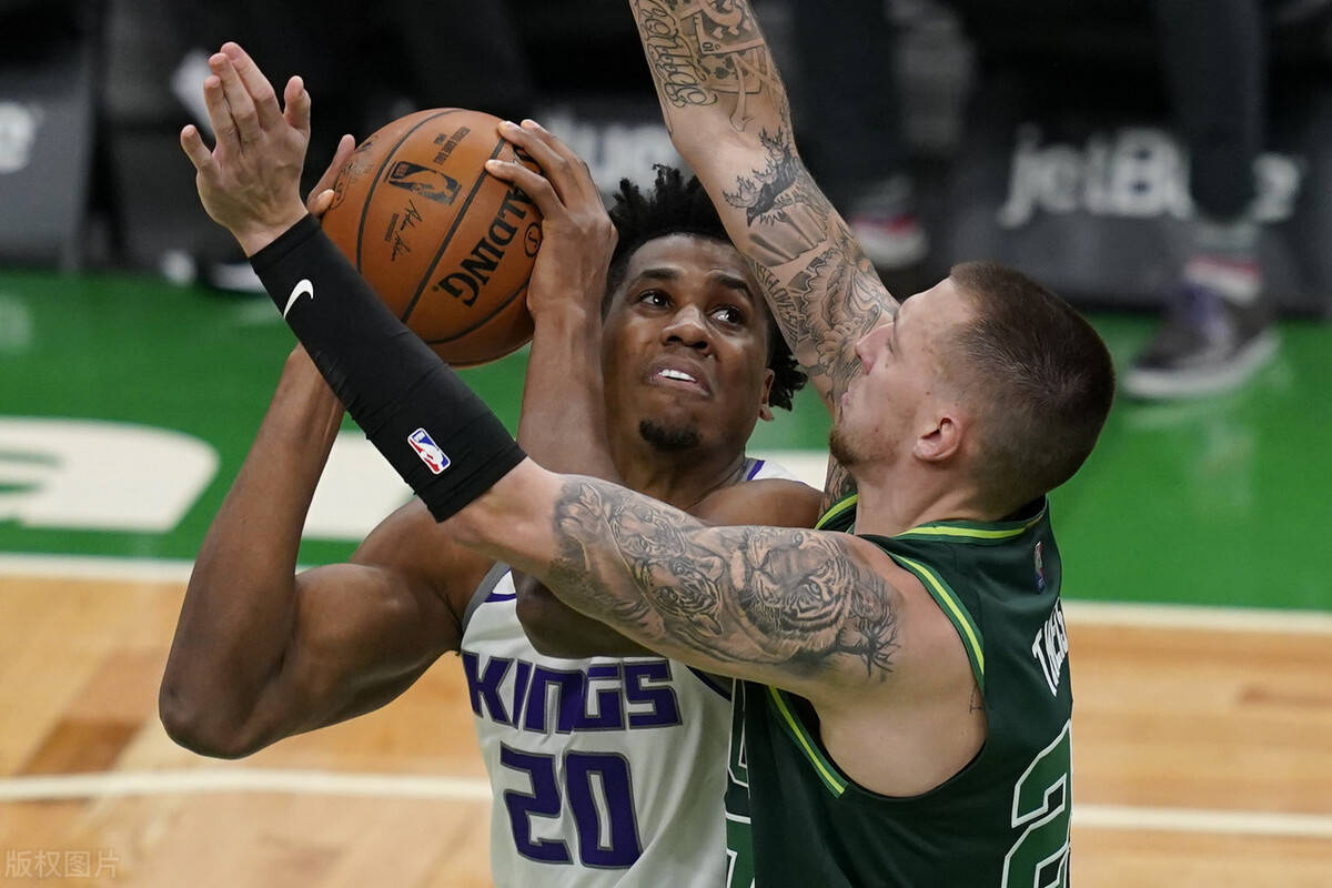 开云下载-福克斯全程高能输出，骑士最后时刻击败凯尔特人